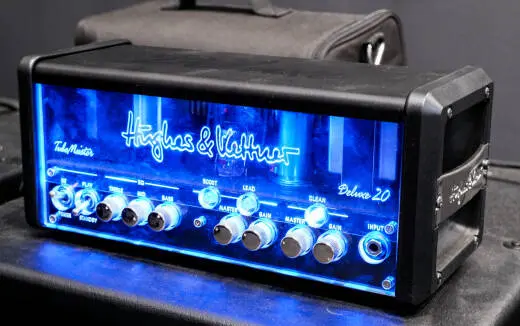 Hughes & Kettner - TubeMeister Deluxe 20 Head 2